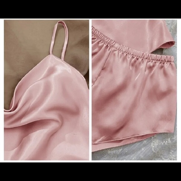 🌟✨Women’s pajamas✨🌟 - Picture 3 of 5